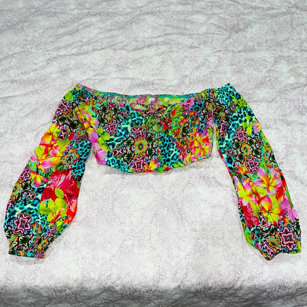 Lulifama Luli fama island crop top sz XS hibiscus floral print vibrant color